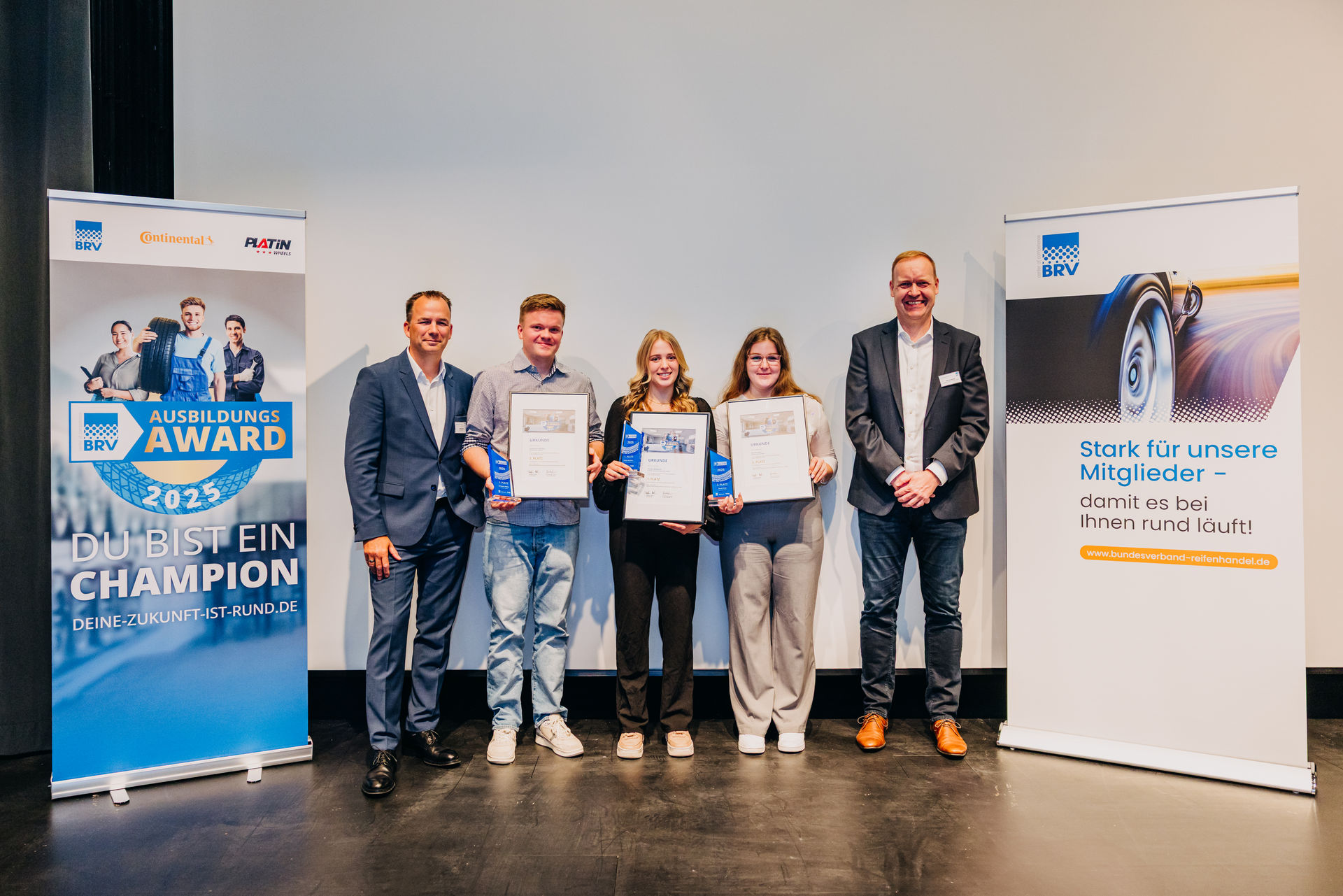 Stephan Helm, BRV, Johannes Müller, Cindy Wladimir, Sarah Pahl und Mirco Brodthage, Continental Reifen Preisträger BRV Ausbildungs-Award 2025