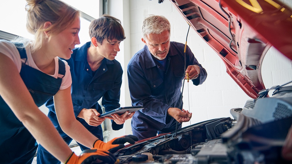 Ausbildung in Kfz-Werkstatt
