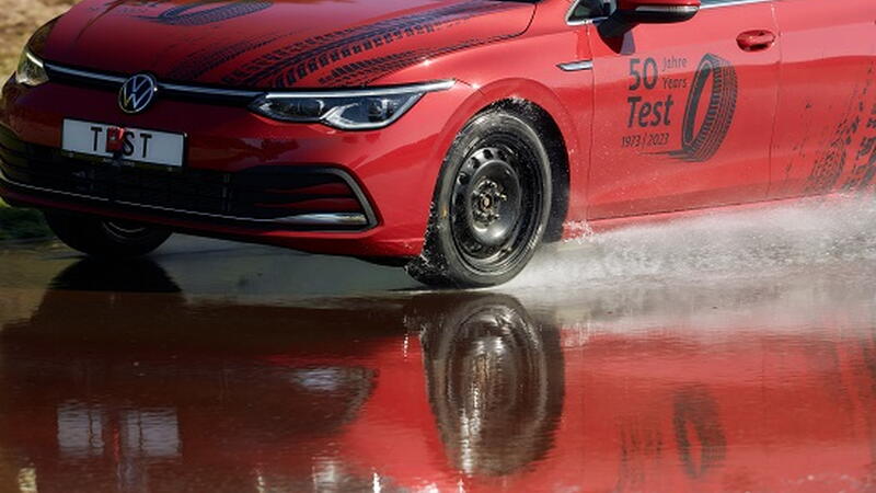 adac-ev_sommerreifentest2023_Test_und_Technik_web.jpg